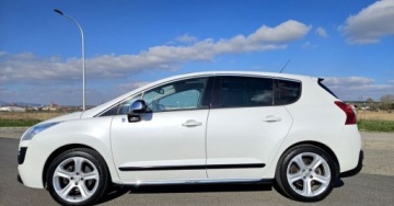 Peugeot 3008 I Crossover 2.0 Hybrid4 200KM 2012 Peugeot 3008 2.0 Hdi 200KM Hybrid4 Automat Xenon Led Skóra El Grzane Fotele, zdjęcie 33