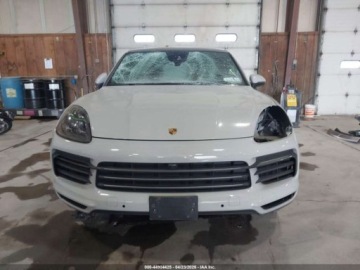 Porsche Cayenne III 2023 Porsche Cayenne Coupe Platinum Edition 2023 3.0 Benzyna 335KM, zdjęcie 7