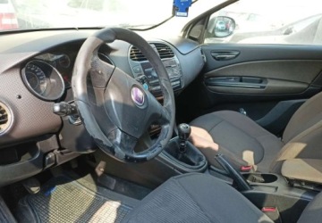 Fiat Bravo II Hatchback 5d 1.9 TD MultiJet 120KM 2007 Fiat Bravo Fiat Bravo 1.9 Diesel 120KM, zdjęcie 4