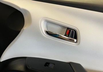 Toyota Prius IV Hatchback Plug-in 1.8 Hybrid Plug-in 122KM 2020 Toyota Prius Pluh-in ASO Bezwypadkowy R CARS Warszawa 1.8 Hybryda 122KM, zdjęcie 8