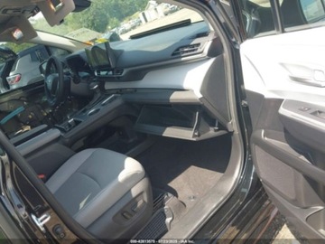 Toyota Sienna III 2025 Toyota Sienna XLE 2025 2.5l 2.5 Hybryda 245KM, zdjęcie 9