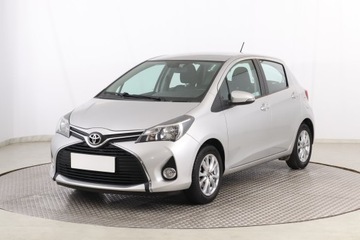 Toyota Yaris III Hatchback 5d Facelifting 1.33 Dual VVT-i 99KM 2016 Toyota Yaris 1.33 Dual VVT-i, Salon Polska, Klima, zdjęcie 1