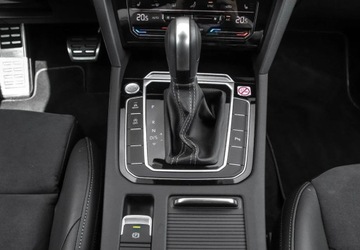 Volkswagen Arteon Fastback Facelifting 2.0 TSI 190KM 2024 Volkswagen Arteon 2.0TSI 190KM R-Line DSG, Tempomat Aktywny, Podgrzewane F, zdjęcie 15