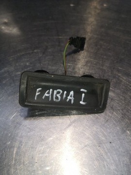 РУЧКА ЗАДНЕЙ ДВЕРИ ЗАДНЕЙ ДВЕРИ OE VAG SKODA FABIA I COMBI/СЕДАН