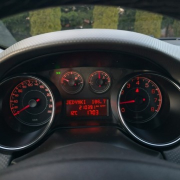 Fiat Bravo II Hatchback 5d Seria 2 1.4 16V 90KM 2013 Fiat Bravo 1.4 16V Dynamic, zdjęcie 24