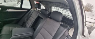 Mercedes Klasa C W204 2009 Mercedes-Benz Klasa C 2009r, 1.8 Benzyna. AUTOMAT. Lekko uszkodzony przod., zdjęcie 7