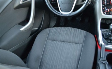 Opel Astra J Hatchback 5d 1.4 Twinport ECOTEC 100KM 2011 Opel Astra Bezwypadkowe - Bez korozji - Oplacony - Faktura Vat Marza 1.4, zdjęcie 29
