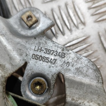 DODGE CHARGER 2006 PŘEDNÍ STRANA LEVÝ ZVEDÁK OKNO DVEŘE Z MOTORKEM