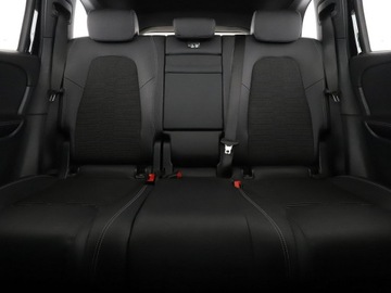 Mercedes GLB SUV 2.0 200d 150KM 2022 Mercedes GLB automat full LED półskóra panorama, zdjęcie 17