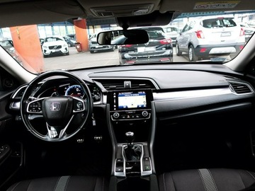 Honda Civic X Sedan 4d Facelifting 1.5 VTEC TURBO 182KM 2019 Honda Civic TYLKO 49tyś KM Kraj 1wł BEZWYP 182KM, zdjęcie 11