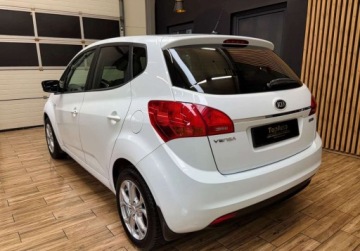 Kia Venga Mikrovan 1.4 DOHC CVVT 90KM 2015 Kia Venga 1.4 90 KM manual bezwypadkowa ZAREJESTROWANY gwarancja, zdjęcie 38