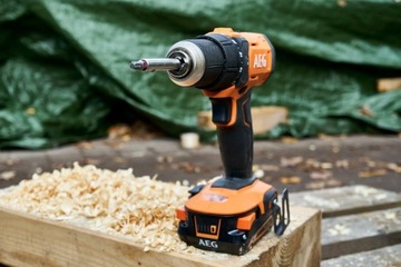 AEG BS18G4-202C Дрель ОТВЕРТКА 18 В 2 БАТАРЕИ 60 НМ РУКОЯТКА СО СВЕТОДИОДОМ 13 ММ