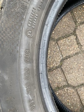 1szt. CONTINENTAL Winter Contact TS860S 245/50/19