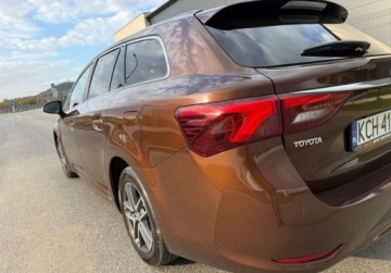 Toyota Avensis III Wagon Facelifting 1.8 Valvematic 147KM 2015 Toyota Avensis EditionS 1.8i 147ps 6Biegow BRAZOWA NawiKamera PelnySerwisA, zdjęcie 14