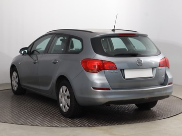 Opel Astra J Sports Tourer 1.7 CDTI ECOTEC 110KM 2011 Opel Astra 1.7 CDTI, Salon Polska, Klima, zdjęcie 3