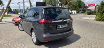 Opel Zafira C Tourer 1.4 Turbo ECOTEC 140KM 2015 Opel Zafira 1.4 Benzyna 140 KM Klima PdC Import Raty Oplaty 1.4 140KM, zdjęcie 3