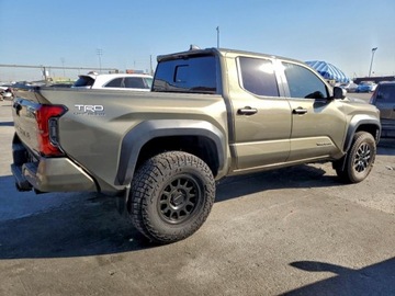 Toyota Tacoma II 2024 Toyota Tacoma Double Cab 2024 2.4 Hybryda 278KM, zdjęcie 3