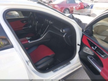 Mercedes Klasa C W206 2024 Mercedes-Benz Klasa C 43 AMG 4Matic 2024 2.0 Benzyna 402KM, zdjęcie 9