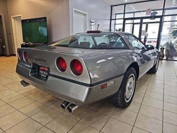 Chevrolet Corvette C4 1986 Chevrolet Corvette Coupe 1986 5.7 Benzyna 230KM, zdjęcie 3