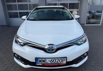 Toyota Auris II Touring Sports Facelifting 1.8 Hybrid 136KM 2016 Toyota Auris salon Polska, Podgrzewane fotele, Kamera 1.8 Hybryda 136KM, zdjęcie 1