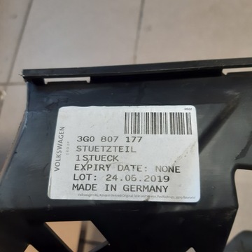 DRŽÁKY NÁRAZNÍKU LEVÉ VW PASSAT B8 3G0