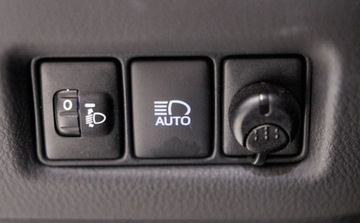 Toyota C-HR I Crossover Facelifting 1.8 Hybrid 122KM 2023 Toyota C-HR 1.8 Hybrid Style 1.8 Hybryda 122KM, zdjęcie 32