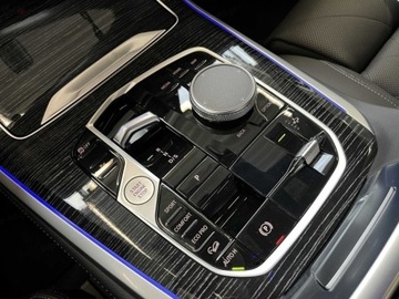 BMW X5 G05 SUV Facelifting 3.0 30d 298KM 2025 BMW X5 xDrive30d Sport Suv 3.0 (298KM) 2025, zdjęcie 12