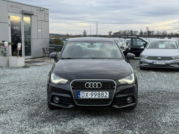 Audi A1 I Hatchback 3d 1.6 TDI 105KM 2011 Audi A1 3-drzwiowe 1.6 TDI 105KM 2011r, S-Line, zdjęcie 1