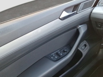 Volkswagen Passat B8 Variant Facelifting 1.5 TSI EVO 150KM 2022 Volkswagen Passat VW Passat 1.5 TSI Evo Business DSG IQ Drive pakiet Comfo, zdjęcie 11