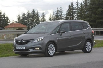 Opel Zafira C Tourer Facelifting 1.4 Turbo 120KM 2017 Opel Zafira 1.4Turbo doinwestowany 7osobowy kamera, zdjęcie 2