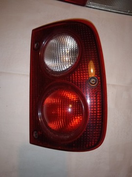 FREELANDER 1 1998-2003r. LAMPA TYLNA PRAWA GÓRNA