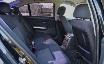 BMW Seria 3 E90-91-92-93 Limuzyna E90 320d 163KM 2006 BMW Seria 3 2.0 Diesel 163KM, Dobre wyposazenie, 2 Komplety kol, Ladnie ut, zdjęcie 7