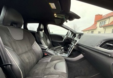 Volvo V40 II Cross Country 2.0 D4 DRIVE-E 190KM 2014 Volvo V40 Volvo V40 D4 RDesign 2.0 Diesel 190KM, zdjęcie 25