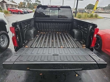 Chevrolet Silverado II 2024 Chevrolet Silverado 1500 High Country 3LZ 2024 6.2l 6.2 Benzyna 420KM, zdjęcie 3