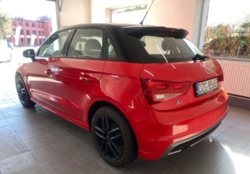 Audi A1 I Hatchback 3d 1.2 TFSI 86KM 2013 Audi A1 Sportback Gwarancja Bezwypadkowy Serwisowany 1.2 Benzyna 85KM, zdjęcie 3