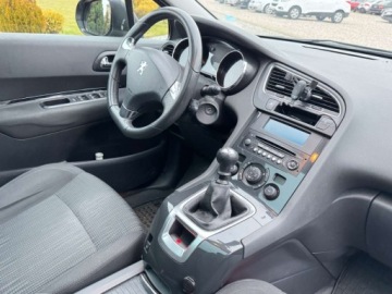 Peugeot 5008 I Minivan 1.6 HDi FAP 115KM 2013 Peugeot 5008 Style 1.6hdi 115KM 7-osob Sprawdz 1.6 Diesel 115KM, zdjęcie 34