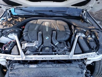 BMW Seria 7 G11-G12 2019 BMW Seria 7 2019, 4.4L, 4x4, od ubezpieczalni, zdjęcie 10