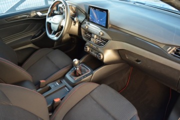 Ford Focus IV Kombi 2.0 EcoBlue 150KM 2019 Ford Focus Ford Focus 2.0 EcoBlue ST-Line 2.0 Diesel 150KM, zdjęcie 30