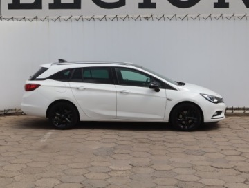 Opel Astra K Sports Tourer 1.6 Turbo 200KM 2018 Opel Astra 1.6 T, Salon Polska, Automat, Skóra, zdjęcie 5