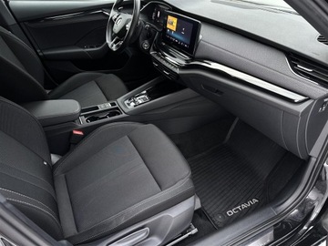 Skoda Octavia IV Liftback 1.5 TSI EVO 150KM 2023 Skoda Octavia 1.5TSI 150KM Sportline DSG l LED Mat, zdjęcie 7