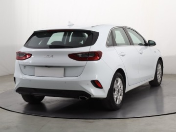 Kia Ceed III Hatchback Facelifting  1.5 T-GDI 160KM 2023 Kia Ceed 1.5 T-GDI, Salon Polska, Serwis ASO, zdjęcie 4