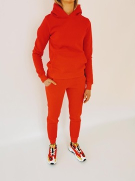 S01G КРАСНЫЙ ТЕПЛЫЙ ПОЛНЫЙ СПОРТИВНЫЙ КОСТЮМ С КЕНГУРУ L