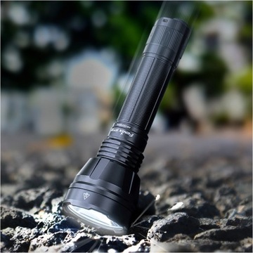 Охотничий фонарь Fenix ​​HT32 2500 люмен с большой дальностью действия в трех цветах