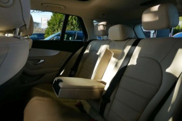 Mercedes Klasa C W205 Kombi 200 184KM 2017 Mercedes-Benz Klasa C 2.0 184KM 4MATIC Estate, Bezwyp., Panorama, Jasne wn, zdjęcie 13