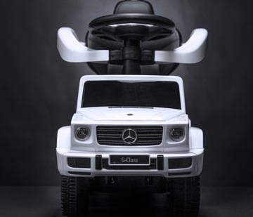 АВТОМОБИЛЬ MERCEDES С РЕЗИНОВЫМИ КОЛЕСАМИ