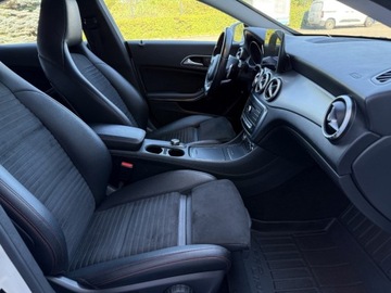 Mercedes CLA C117 Coupe Facelifting 1.6 200 156KM 2017 Mercedes-Benz CLA CLA200 AMG 156 KM Full LED CarPlay Salon PL Gwarancja SSU, zdjęcie 28