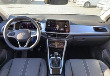 Volkswagen T-Roc I SUV Facelifting 1.5 TSI ACT 150KM 2025 Volkswagen T-Roc Life Plus 1.5 TSI 150 KM manual 1.5 Benzyna 150KM, zdjęcie 3