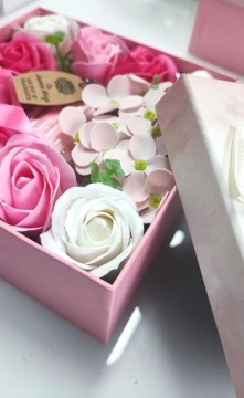 Flowerbox Soap цветы + свеча День матери Женский день День святого Валентина