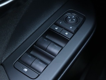 Toyota C-HR II 2024 Toyota C-HR 1.8 Hybrid, Salon Polska, zdjęcie 18