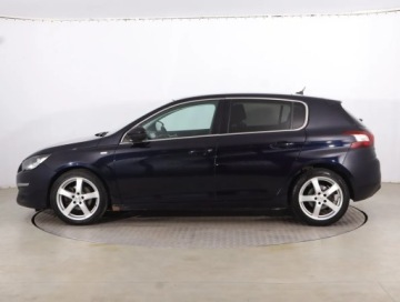 Peugeot 308 II Hatchback 5d 1.2 PureTech 130KM 2015 Peugeot 308 1.2 e-THP, Navi, Klima, Klimatronic, zdjęcie 2